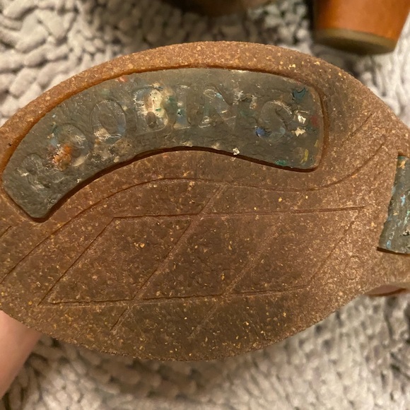 Roobins of Spain Leather Heeled Mary Janes - Picture 4 of 6